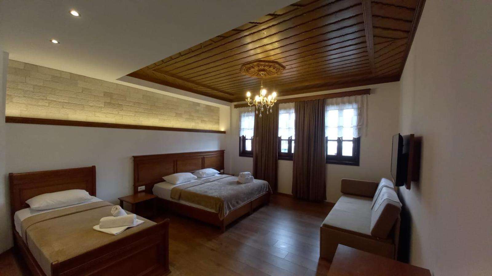 Castle Hotel Gjirokaster Exterior photo